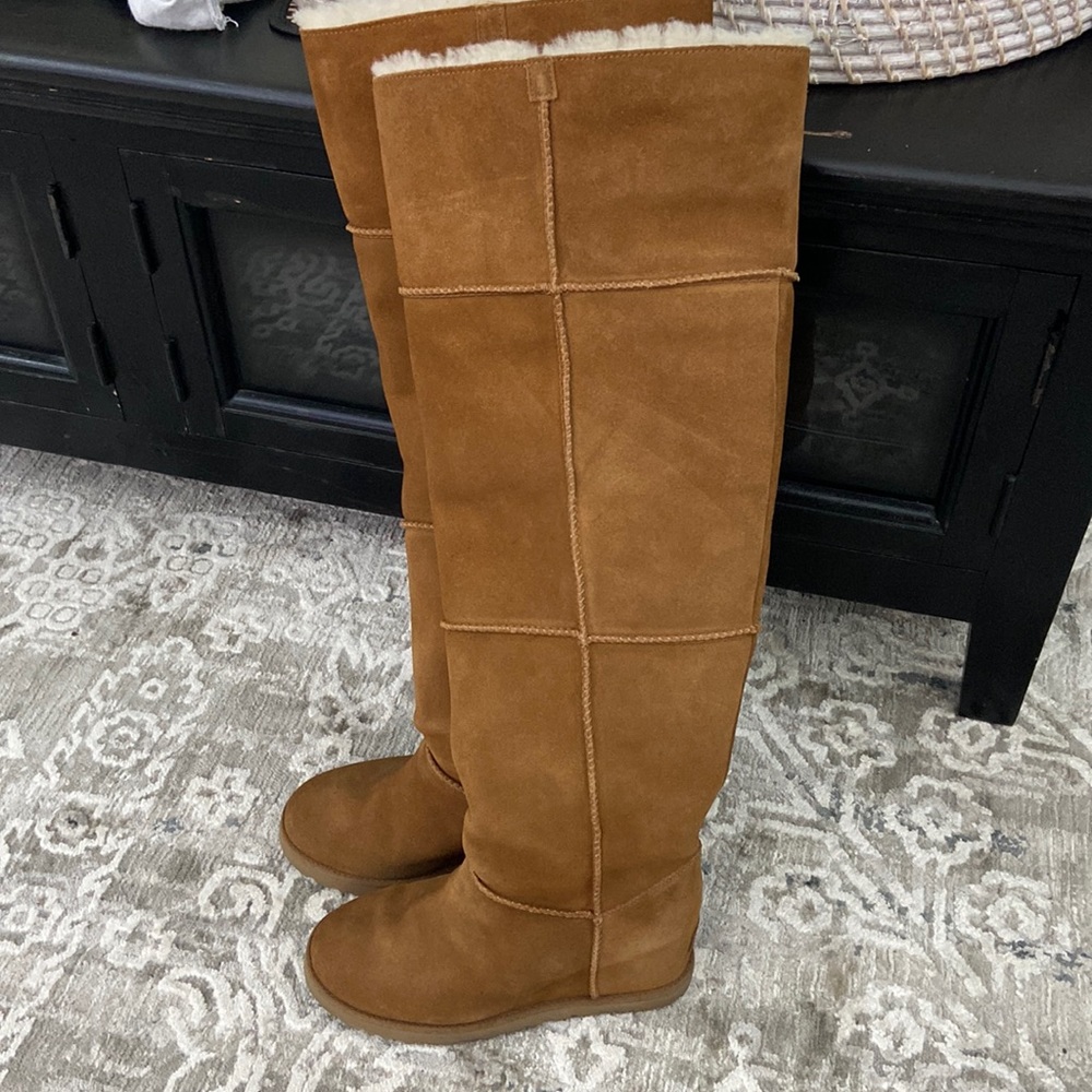 UGG FEMME OVER THE KNEE BOOTS CAMEL TAN BOOTS SIZE 6
